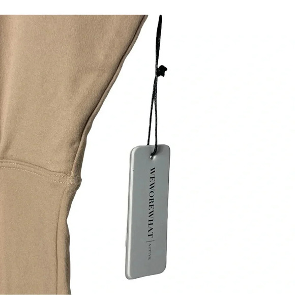 1565. WEWOREWHAT SLEEVELESS CUTOUT BODYSUIT WITH SHORT KEYHOLE IN FRONT BEIGE - Picture 6 of 10